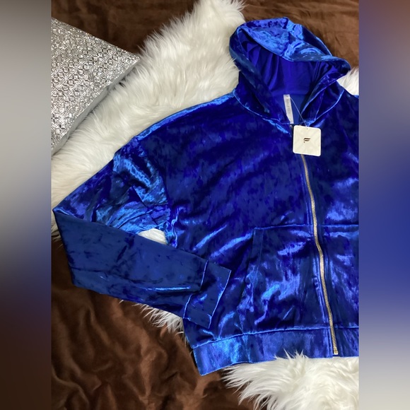 Fabletics sweater size large - Picture 2 of 7